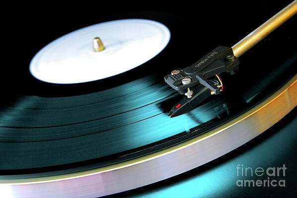 Wall Art - Photograph - Vinyl Record by Carlos Caetano
